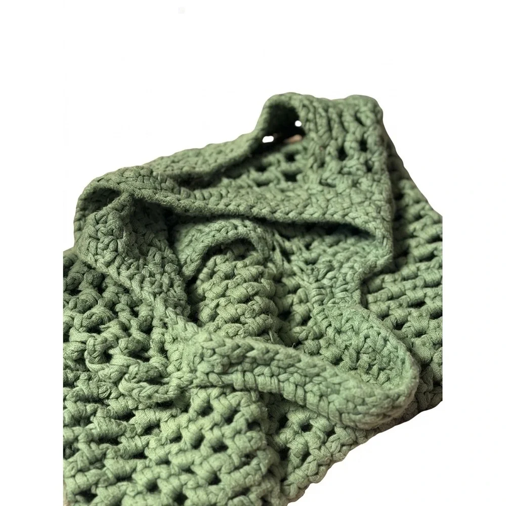 Unbranded handcrafted olive